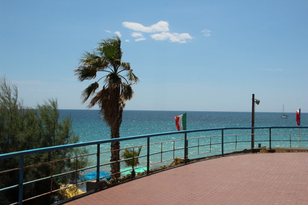 Overzicht grootste aanbod voordelige / aantrekkelijke hotels per badplaats aan de Italiaanse bloemenrivièra / Ligurië, Italiaanse Riviera 