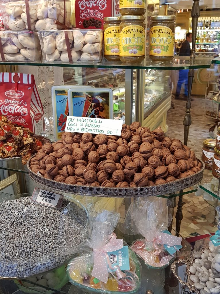 Baci di Alassio (kusjes uit Alassio)