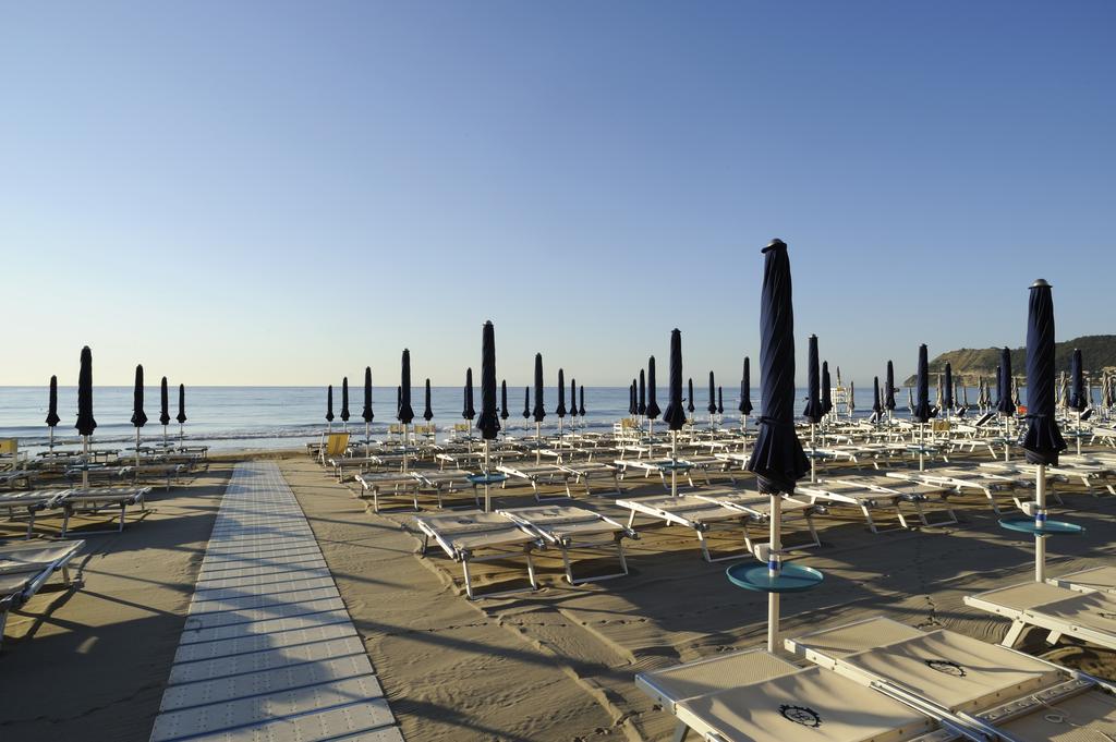 Grand Hotel Spiaggia, Alassio, bloemenrivièra, Italië **** (strandhotel in Alassio)