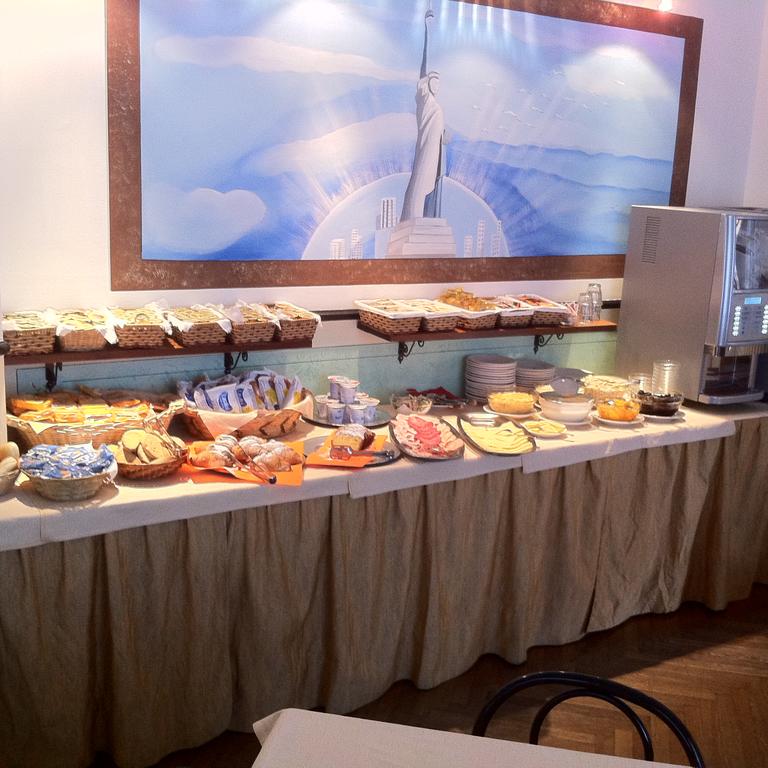 Hotel Alfieri, Alassio, bloemenrivièra, Italië *** www.alassio.nl