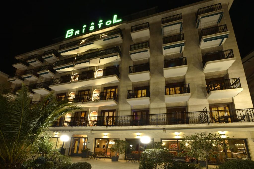 Hotel Bristol, Alassio, Ligurië, bloemenrivièra, Italiaanse Rivièra, Italië www.alassio.nl