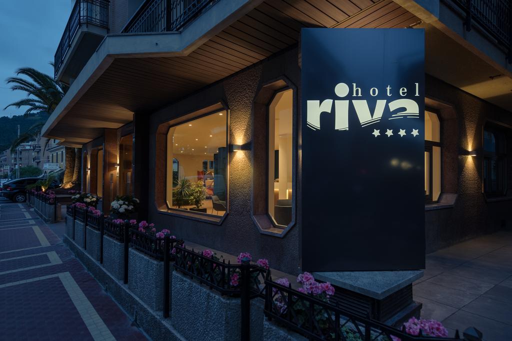 Hotel Riva, Alassio, Ligurië, bloemenrivièra, Italië www.alassio.nl