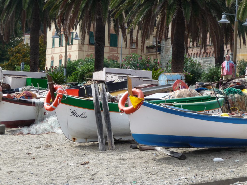 strand Noli, bloemenrivièra, Italië