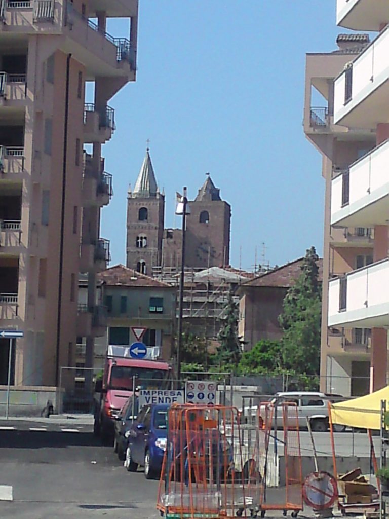 centrum Albenga, Ligurië, Italië 