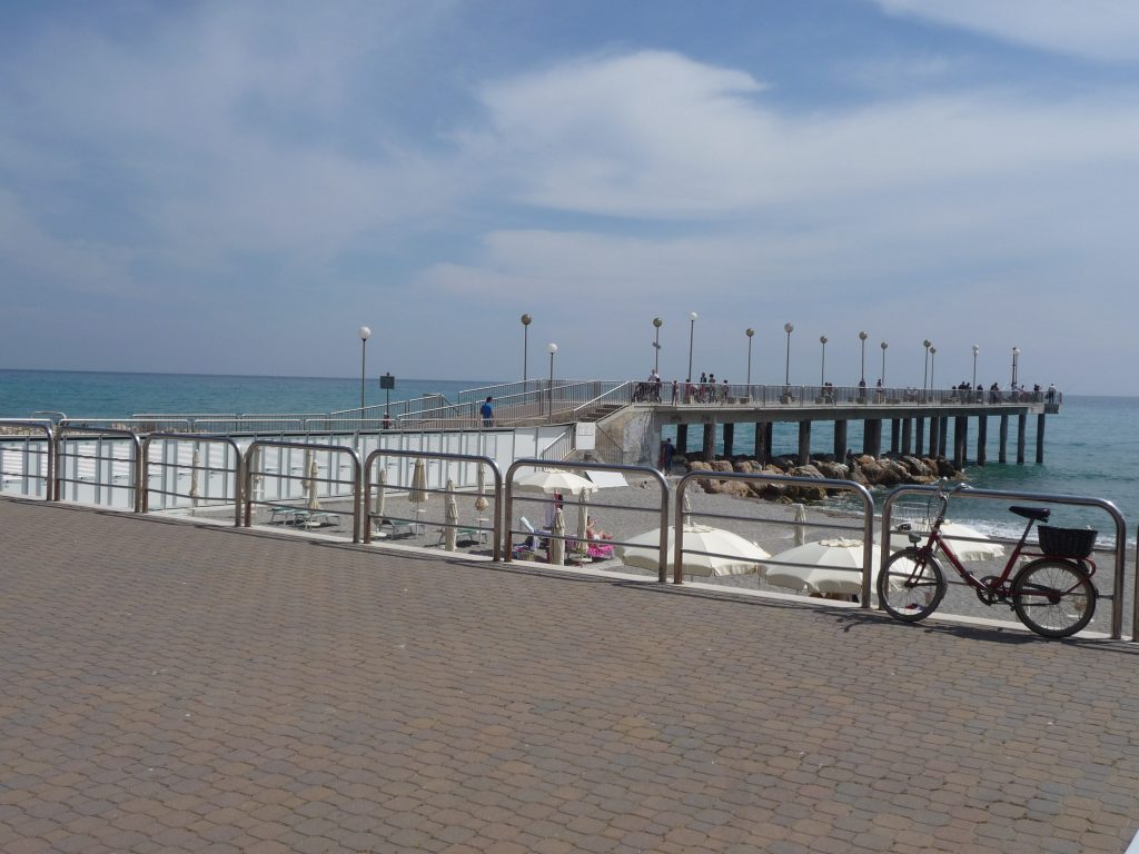 pier Pietra Ligure, Ligurië, Italië (Bloemenrivièra)