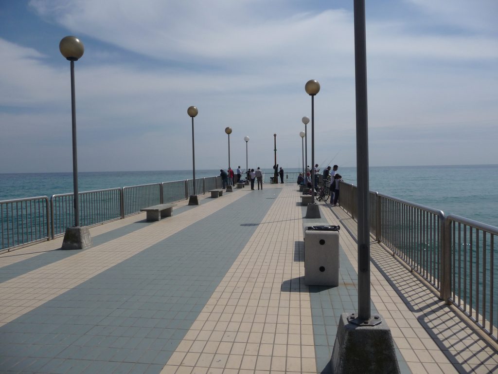 pier Pietra Ligure, Ligurië, Italië (Bloemenrivièra)