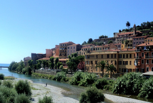 Ventimiglia (Liguria, provincie Imperia, golf van Genua, Riviera dei Fiori)